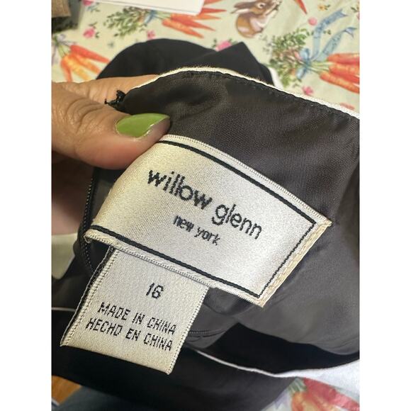 Willow Glenn New York Linen Blend Embellished Shift Dress - Picture 6 of 6